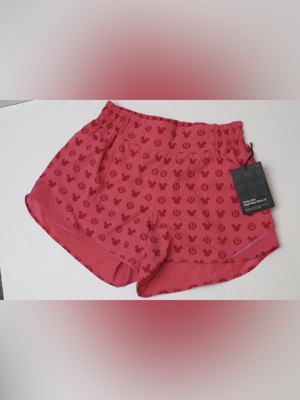 Disney x Lululemon Hotty Hot High-Rise Shorts Size 6